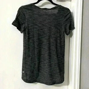 LULULEMON  Sport Tee V-Neck Short Sleeve Heather Gray